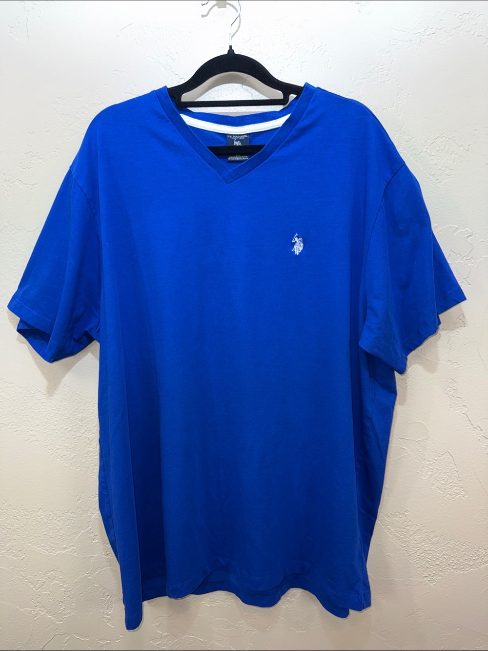 U.S. Polo Assn. Men’s V-Neck Tee in Bright Blue with Embroidered‎ Logo Size XL